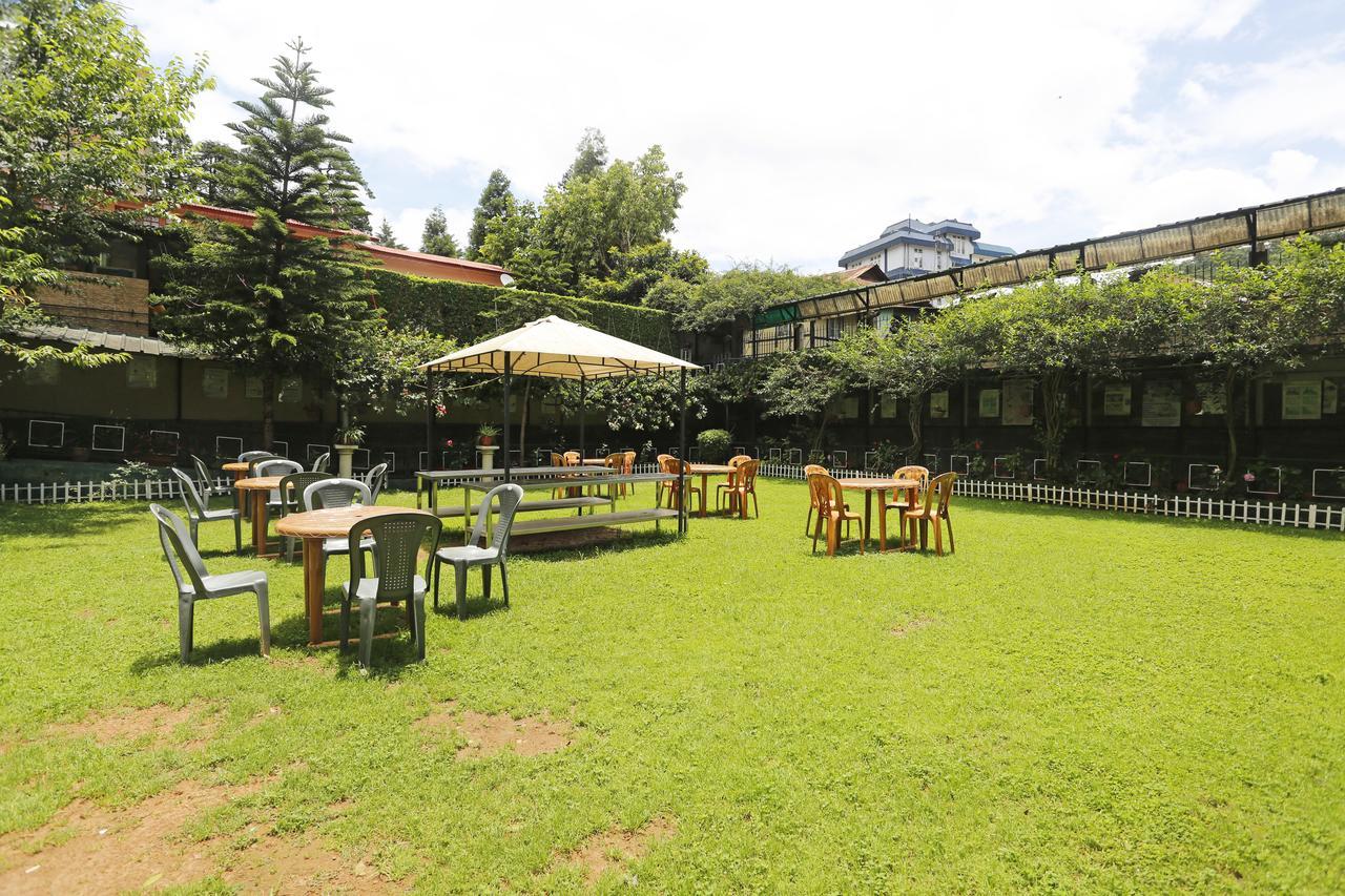 Oyo 2402 Hotel Highwinds Shillong Exterior photo