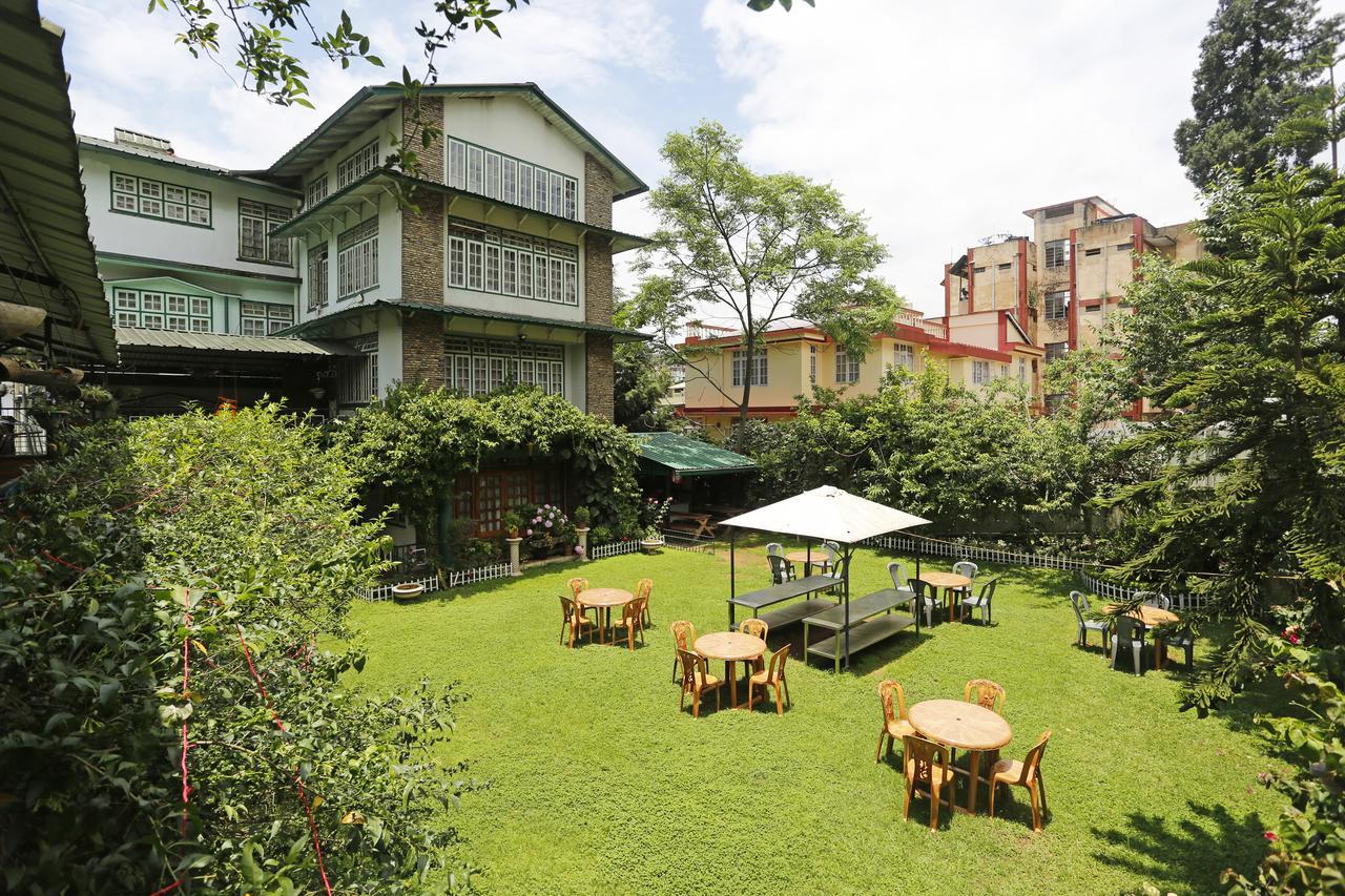 Oyo 2402 Hotel Highwinds Shillong Exterior photo